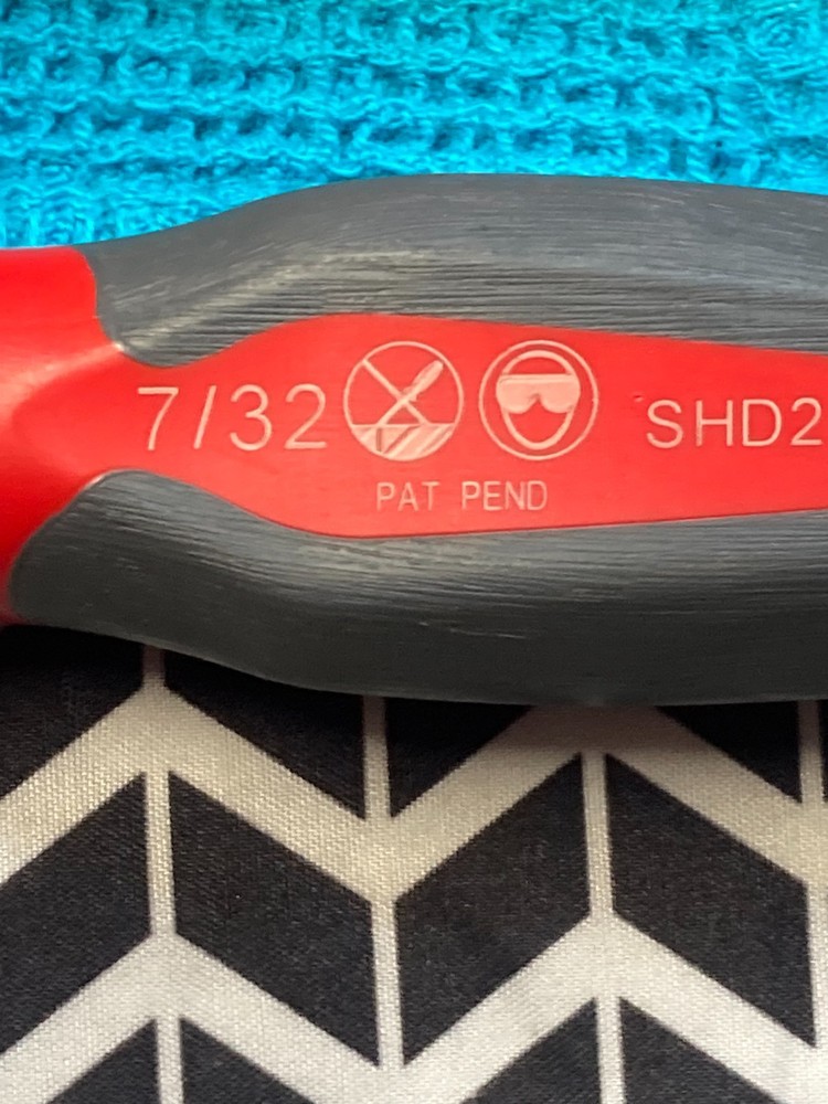 Snap-on™ Instinct Red hard Handled 6-piece Screwdriver