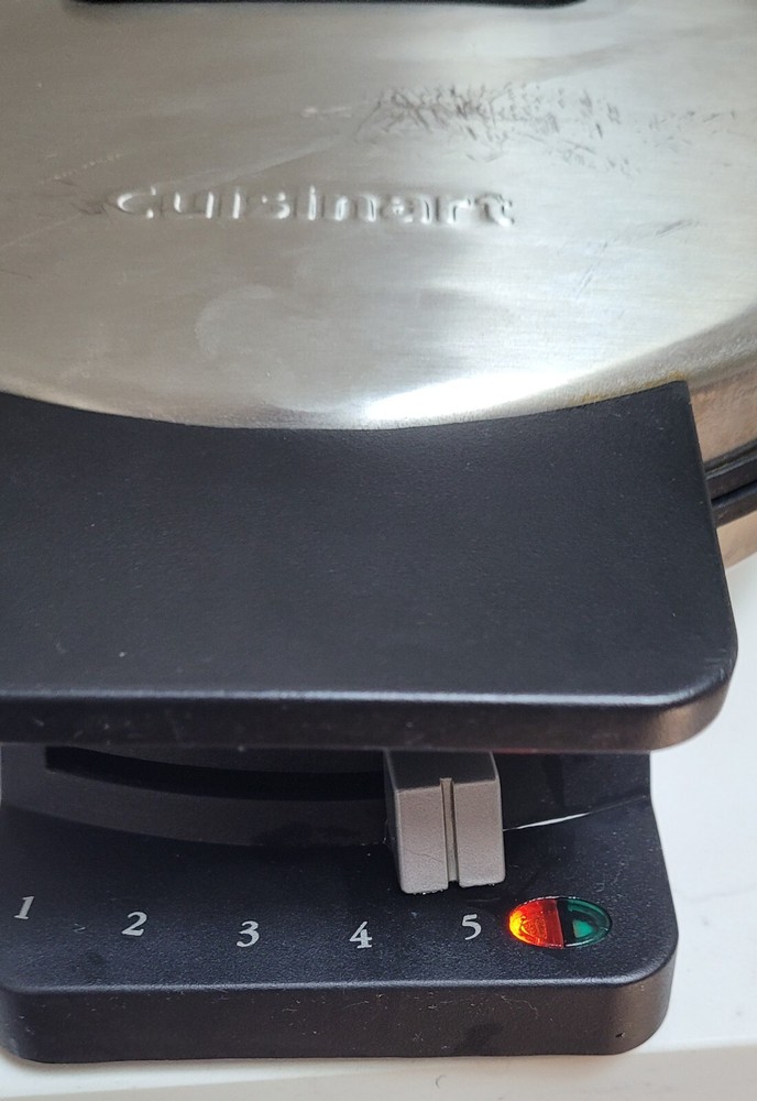 Cuisinart Round Classic Waffle Maker