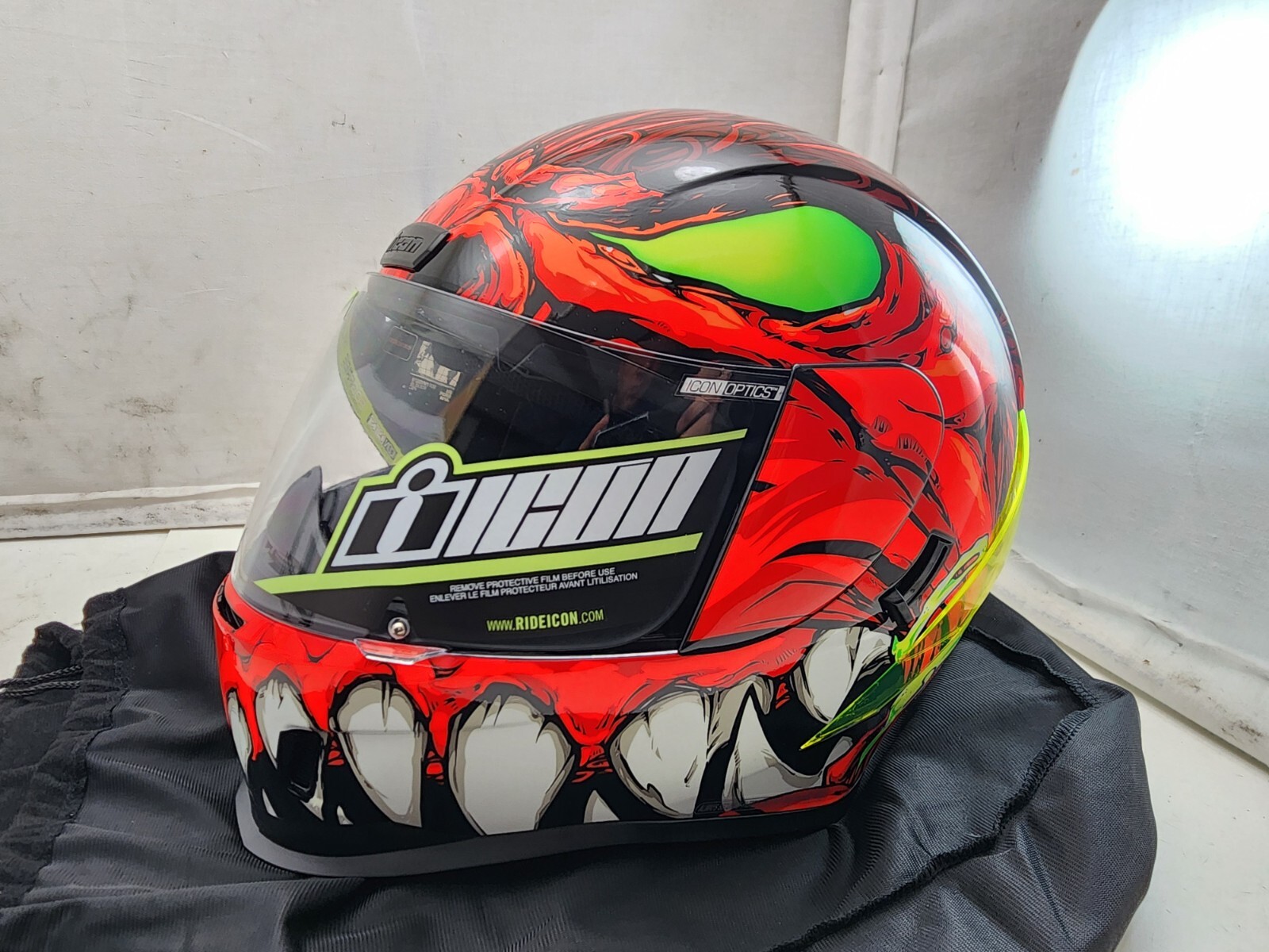 NEW Icon Airform Full Face Motorcycle Helmet Manik'r Red - Size Medium - *READ*