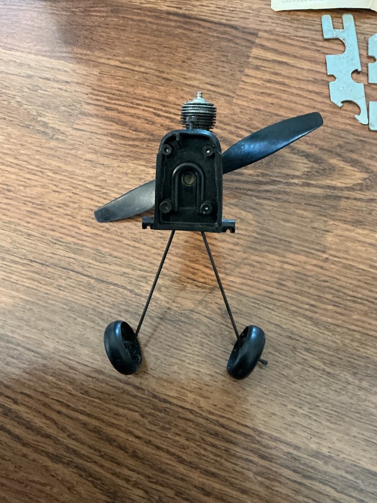 Rare Vintage Cox Model Engine, used.