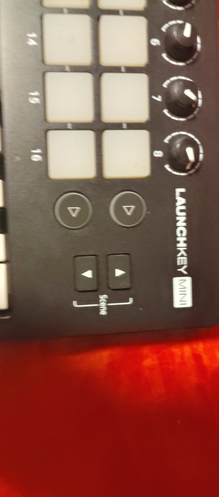 Novation Launchkey Mini MK2 25-Key Midi Controller for Ableton Live