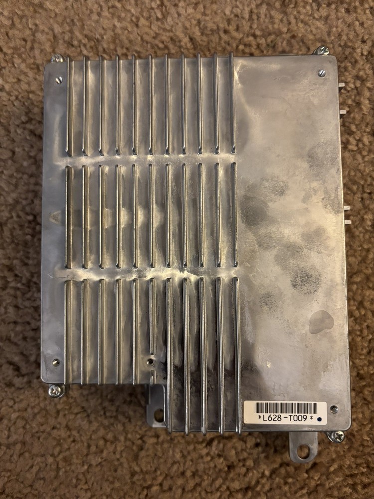 2008-2009 FORD ESCAPE Hybrid Battery Control Module SECOND VERSION