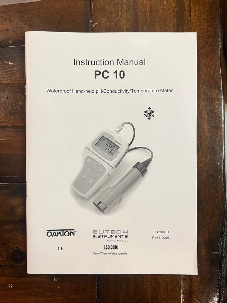 Oaktron PC 10 Waterproof Hand-held pH/Conductivity/Temperature Meter