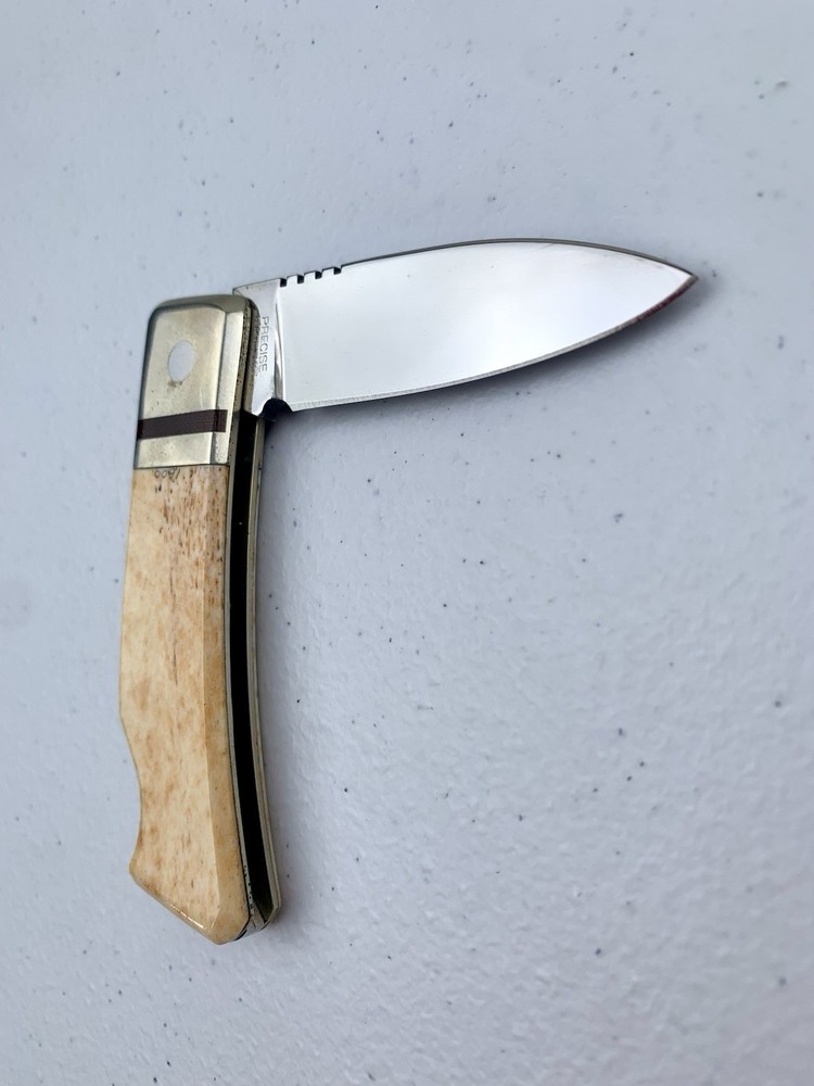 Vintage Precise Mountain Shadows Custom Scrimshaw Lockback Folding Knife