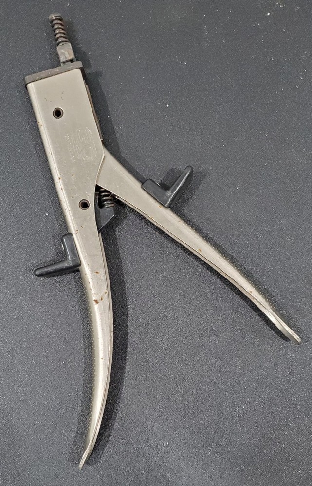 GC Electronics 12-1806 Nibbler Tool