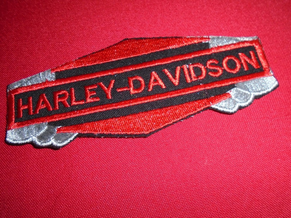 Iconic Motorcycle HARLEY-DAVIDSON Machine Embroidered Pocket Patch
