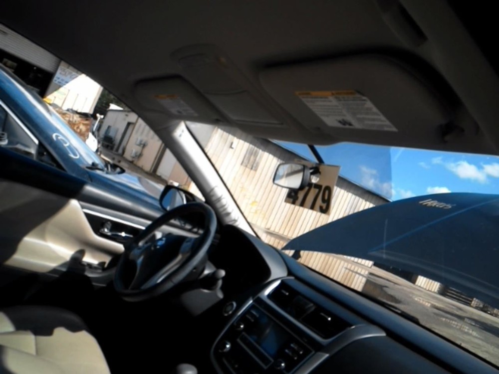 ALTIMA 2017 Fuse Box Cabin 104928359