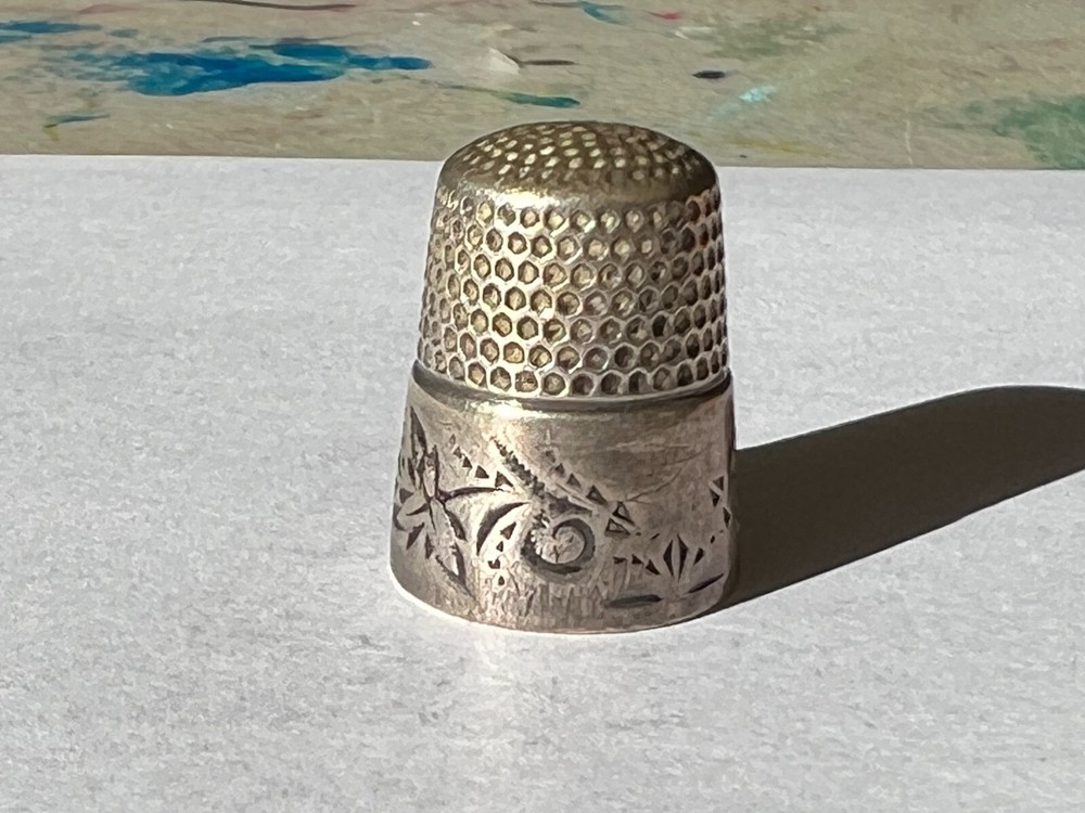 Antique Sterling Brogan Leafs Thimble