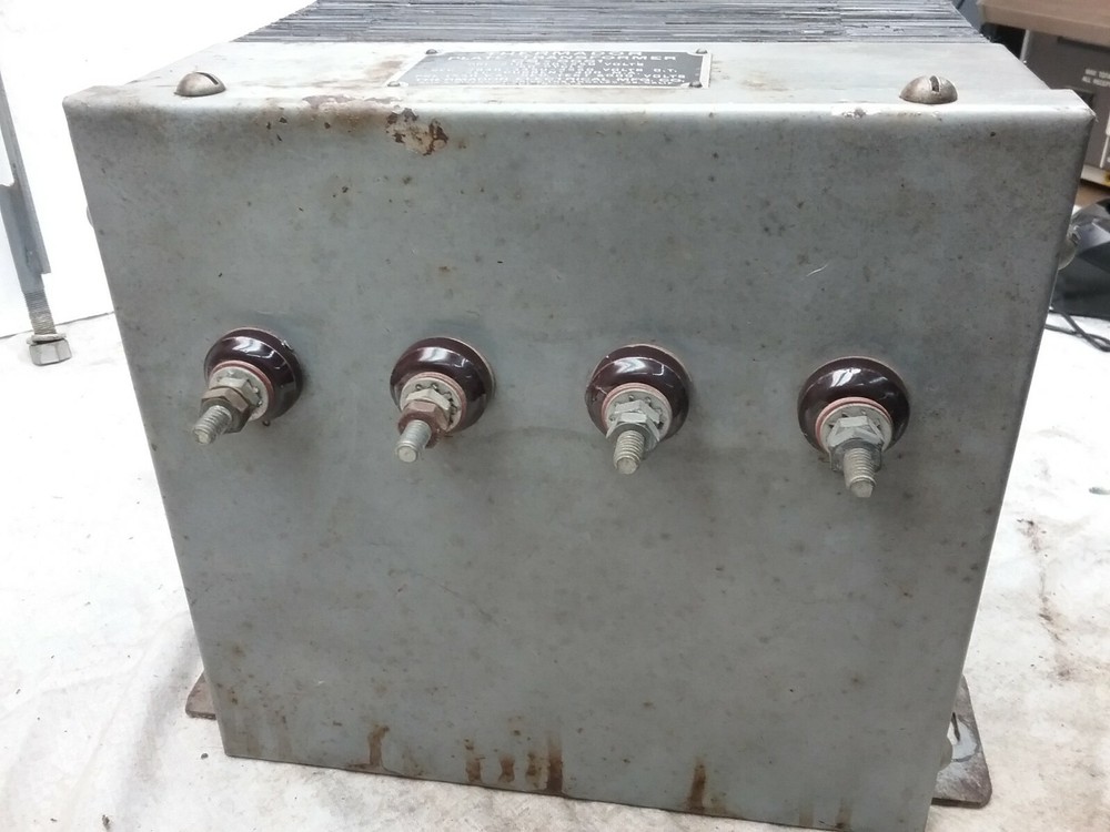 1 THERMADOR PLATE TRANSFORMER 210-230-250 V @ SEC 2840 - 3450 - 4560 VOLT C.T