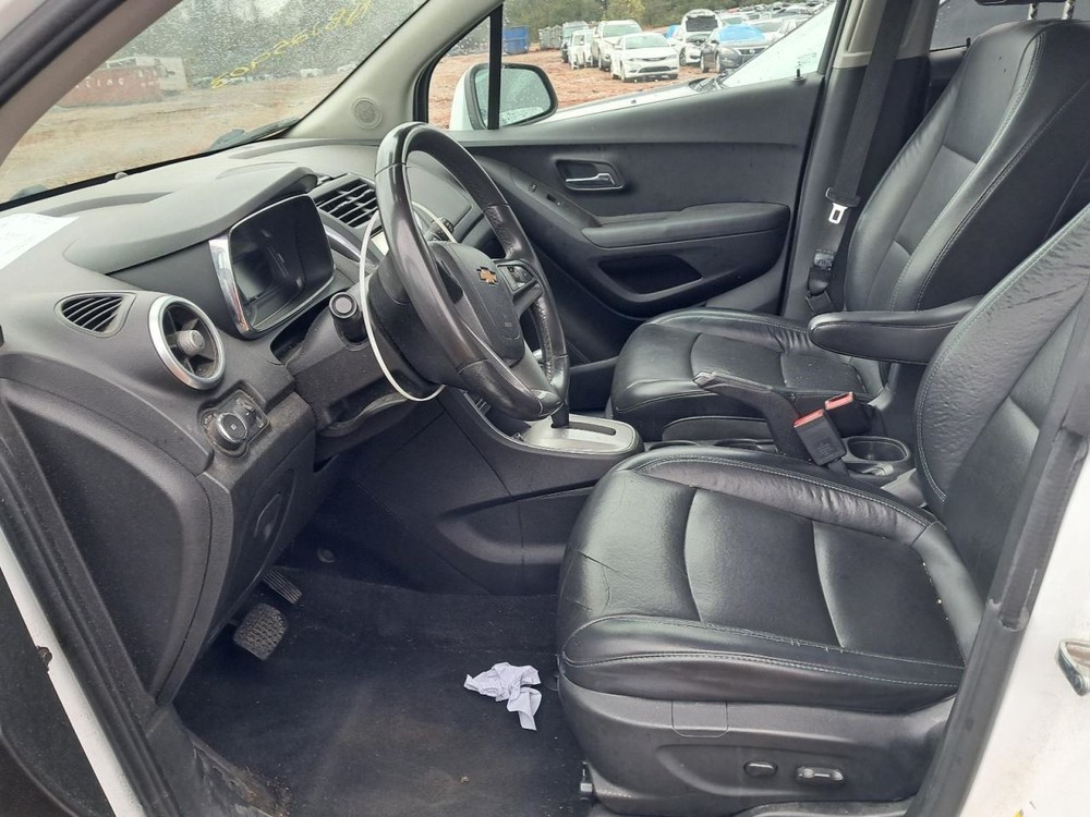 TRAX 2015 Glove Box 4845417