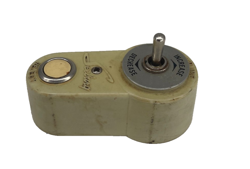Seeburg jukebox remote volume control and cancel