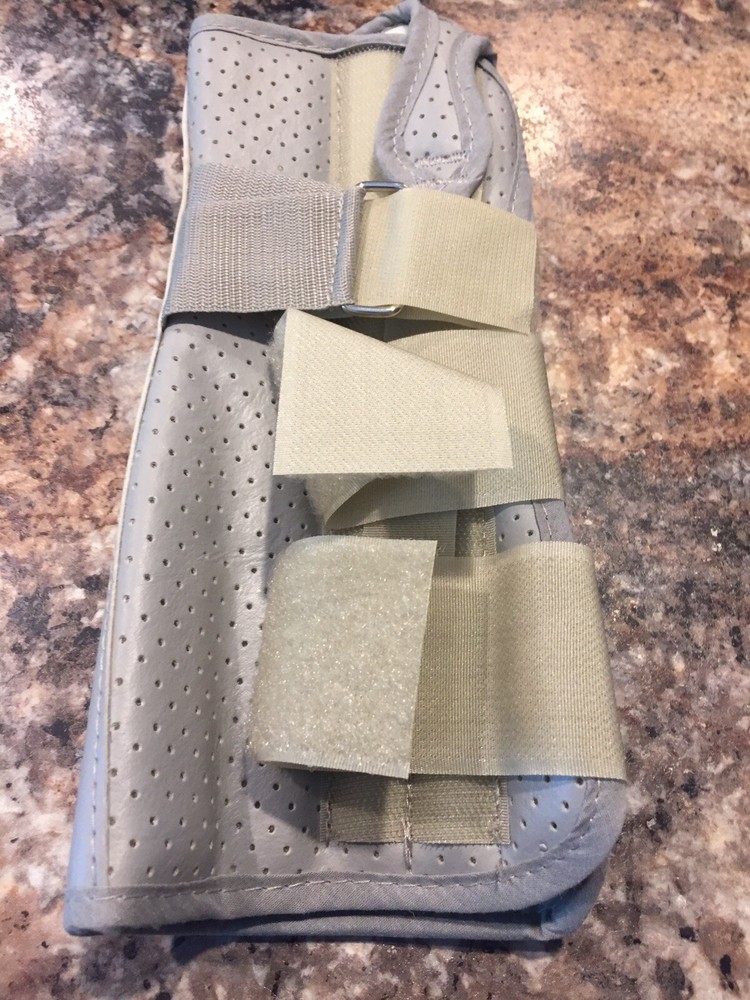 Procare DJO Deluxe Wrist Forearm Support, Left, Small, 79-87063
