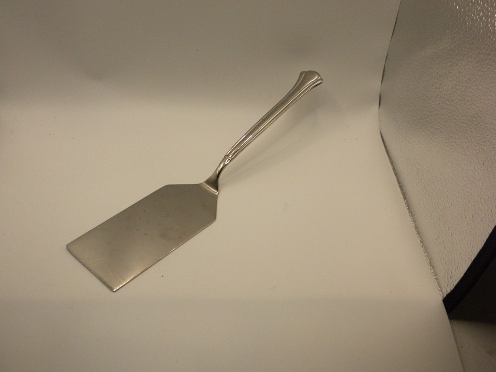 Reed & Barton Stainless Steel Cake Server 18/10 Rectangular