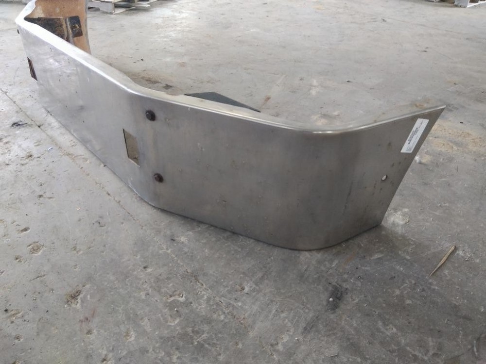 For PETERBILT 386 BUMPER , MN