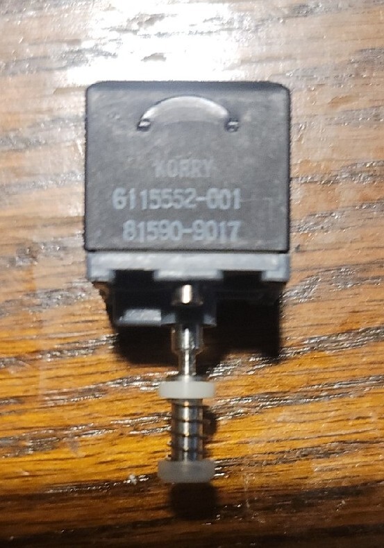 KORRY Push Button Switch Light Indicator NSN: 6210-00-135-3126 (WARN/UNLOCKED)