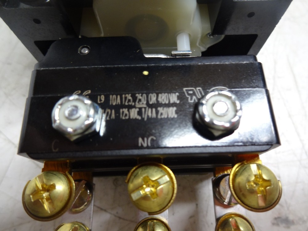 New Agastat E7014PALL004 Timing Relay