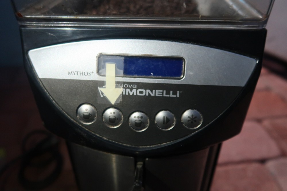 Nuova Simonelli Mythos Expresso Grinder