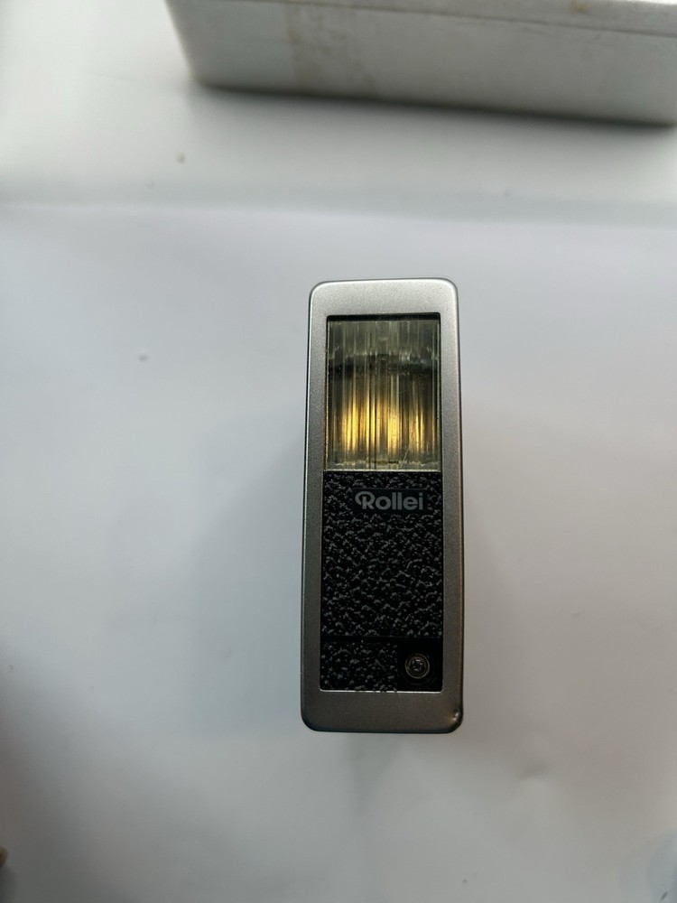 Vintage Rollei E19C Electronic Flash Unit with Charger & Sync Cable