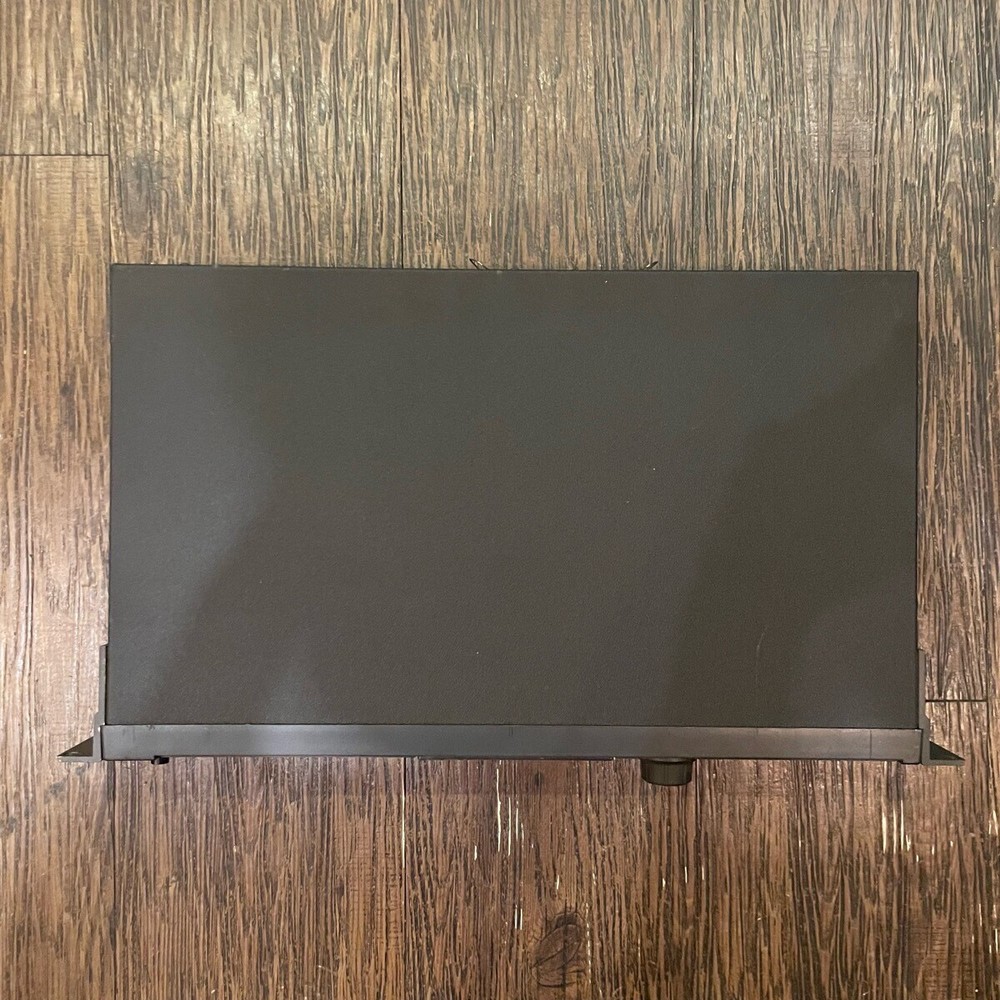 E-mu ESI-4000 sampler Checking for power-on only Black sound source material
