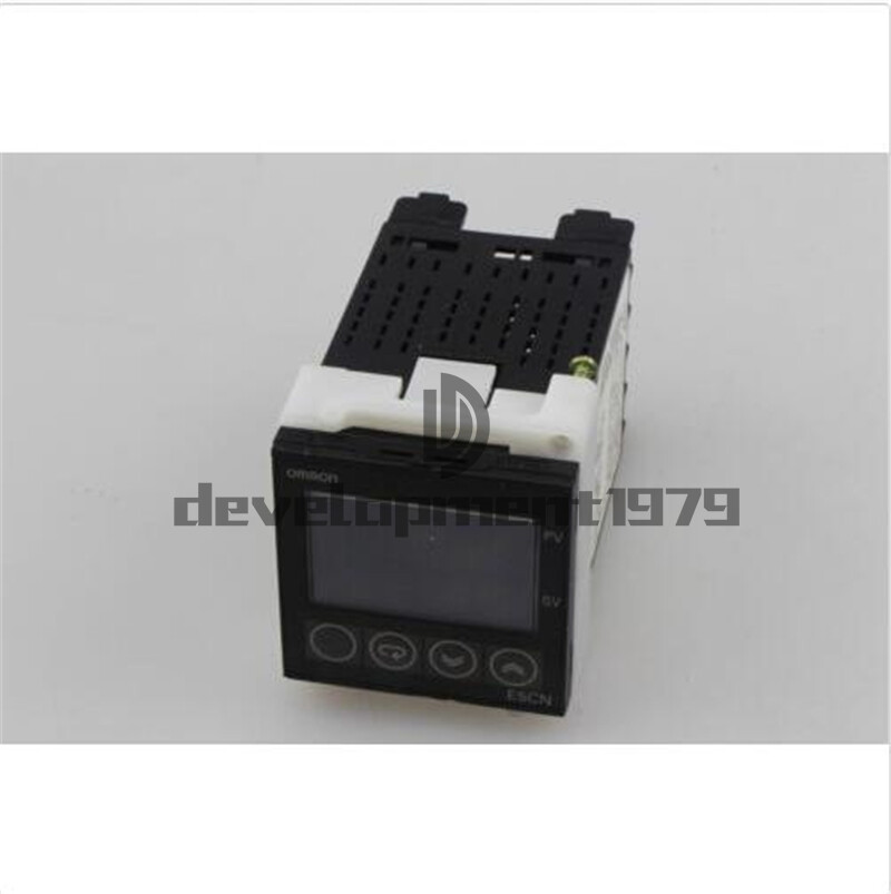 ONE NEW Omron E5CN-C2T 100-240VAC Temperature Controller