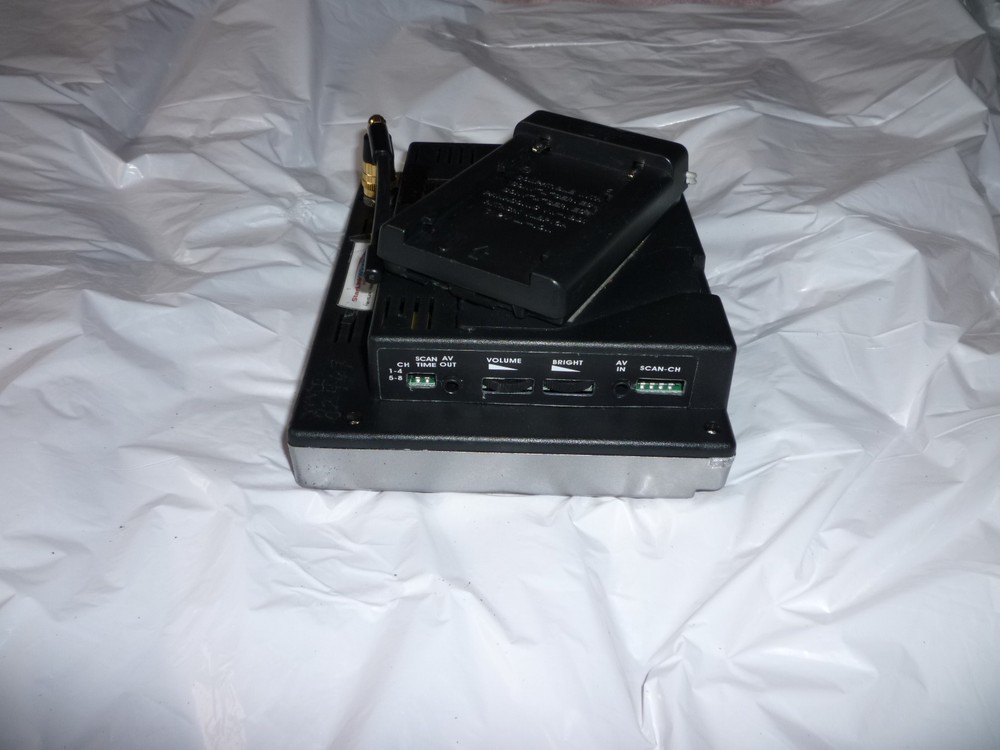 NEXTLINK / STARLINK PROFESSIONAL 2.4GHZ WIRELESS 5.4 LCD 8CH