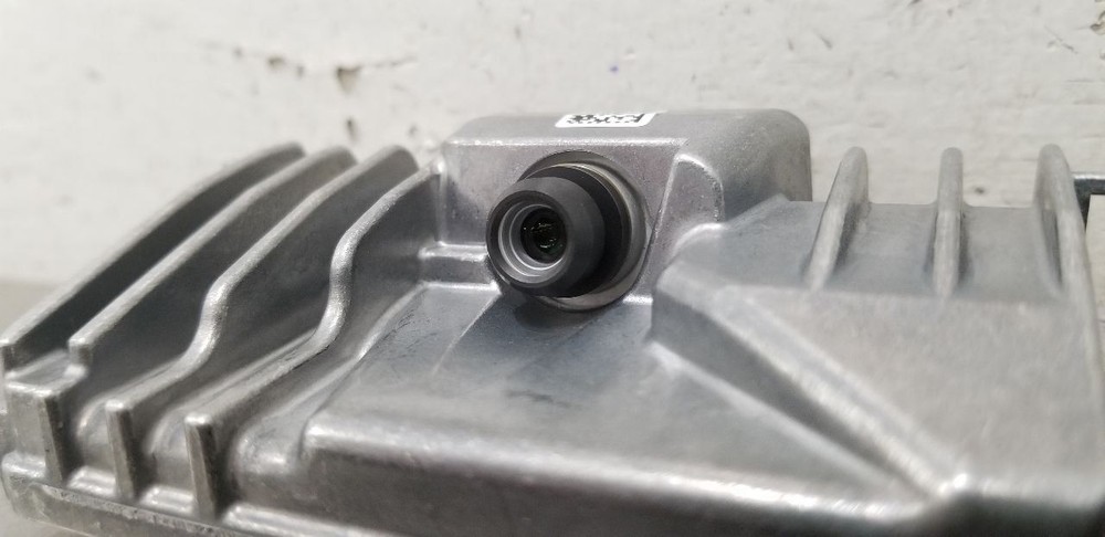 24 CHEVY SILVERADO 1500 FRONT FACING CAMERA WINDSHIELD MOUNTED 85011463