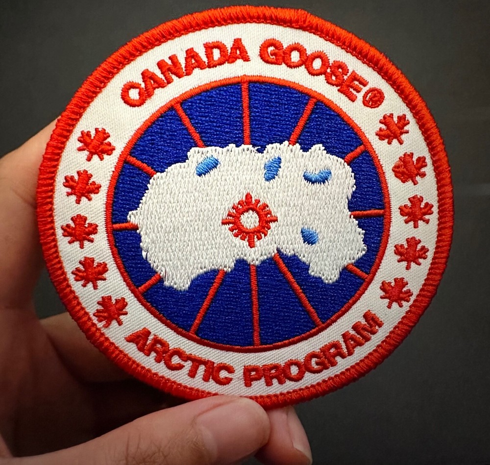 STUNNING CANADA GOOSE ARCTIC PROGRAM EMBROIDERED IRON-ON PATCH...NOT A "B" GRADE