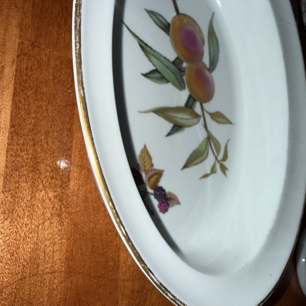 Royal Worcester Evesham 11 1/2" Oval Baker England