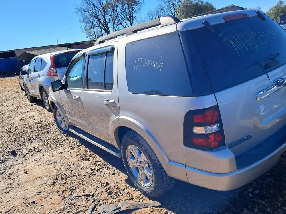 Console Front Floor Fits 07 EXPLORER 4849682