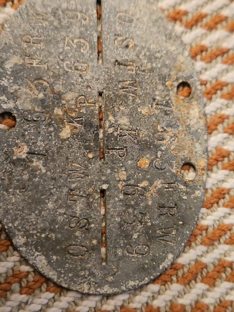 WW2 German / Ukrainian volunteer ID disc/dog tag