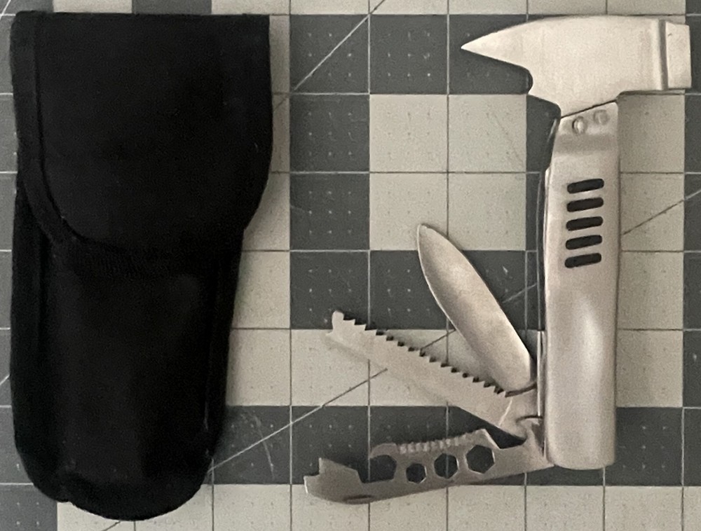 Multi-Tool with Case