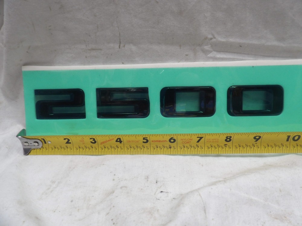 2500 HD Emblem Black