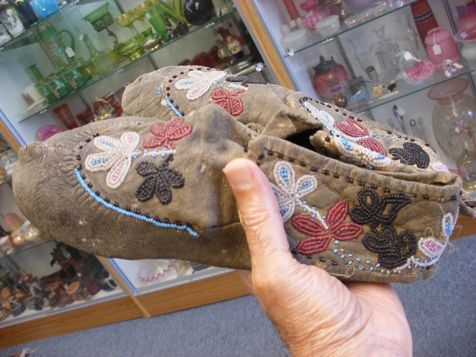 Antique Vtg Native American Plains Indian Beaded Moccasins - Damage - As-is!
