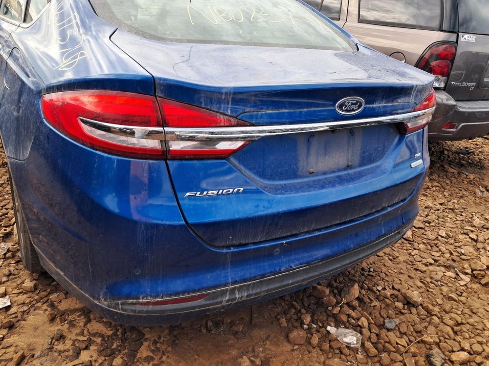 Fuse Box Engine Without Rain Sensor Fits 17-20 FUSION 4818438