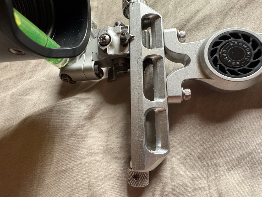 Axcel Achieve CX Sight 9-inch Right-Hand