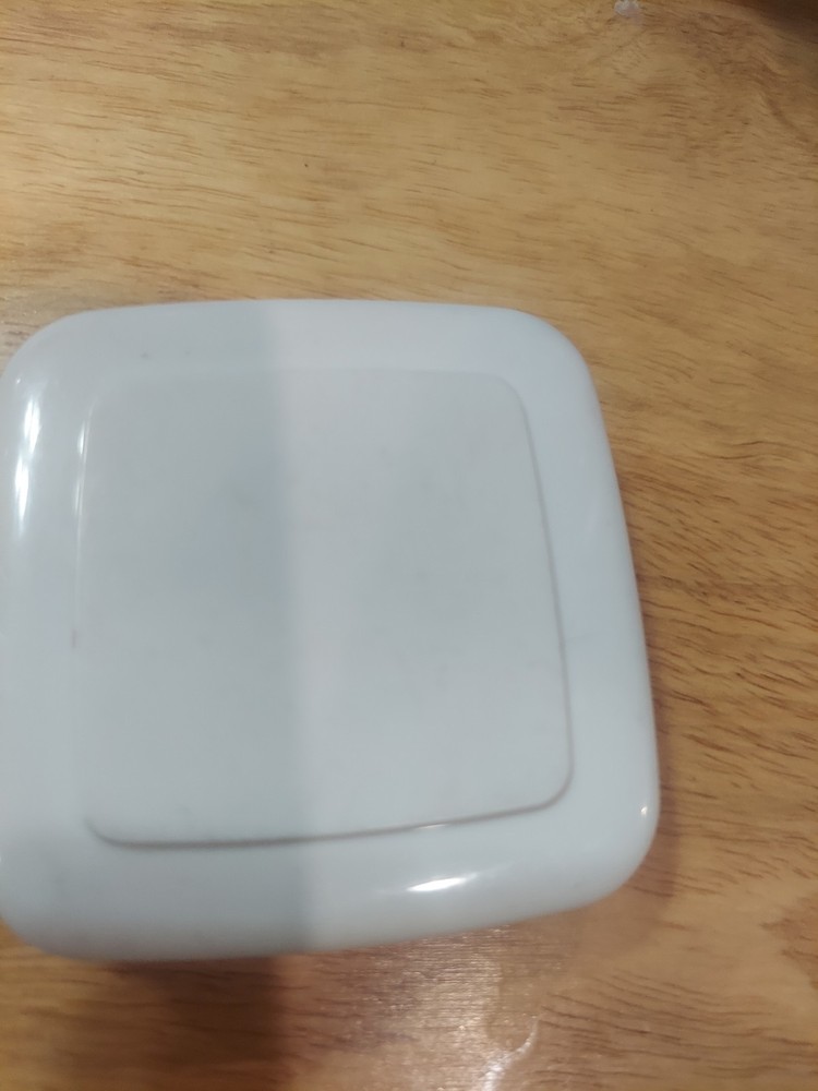 Powermat Adapter Tips Storage Compartment w/ 1 Tip.