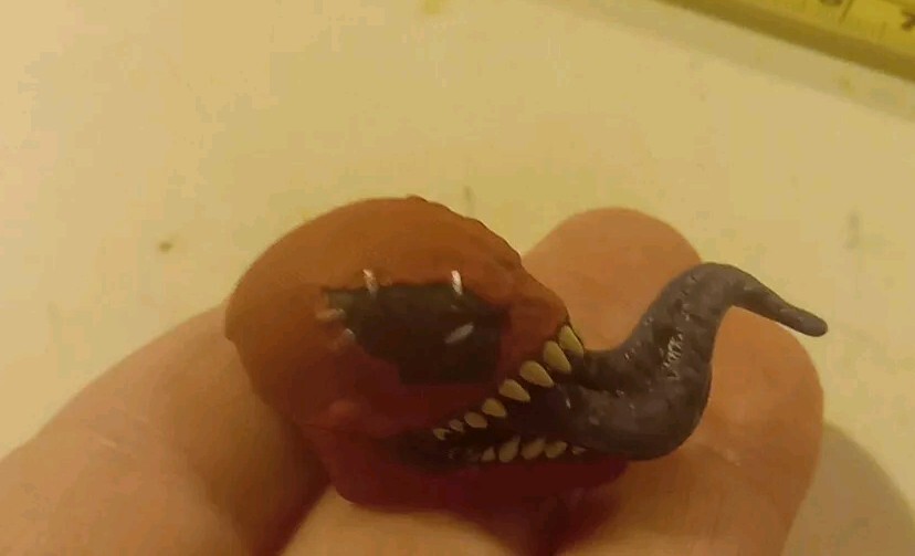MARVEL LAGENDS VENOMPOOL BAF BUILD A FIGURE HEAD ONLY