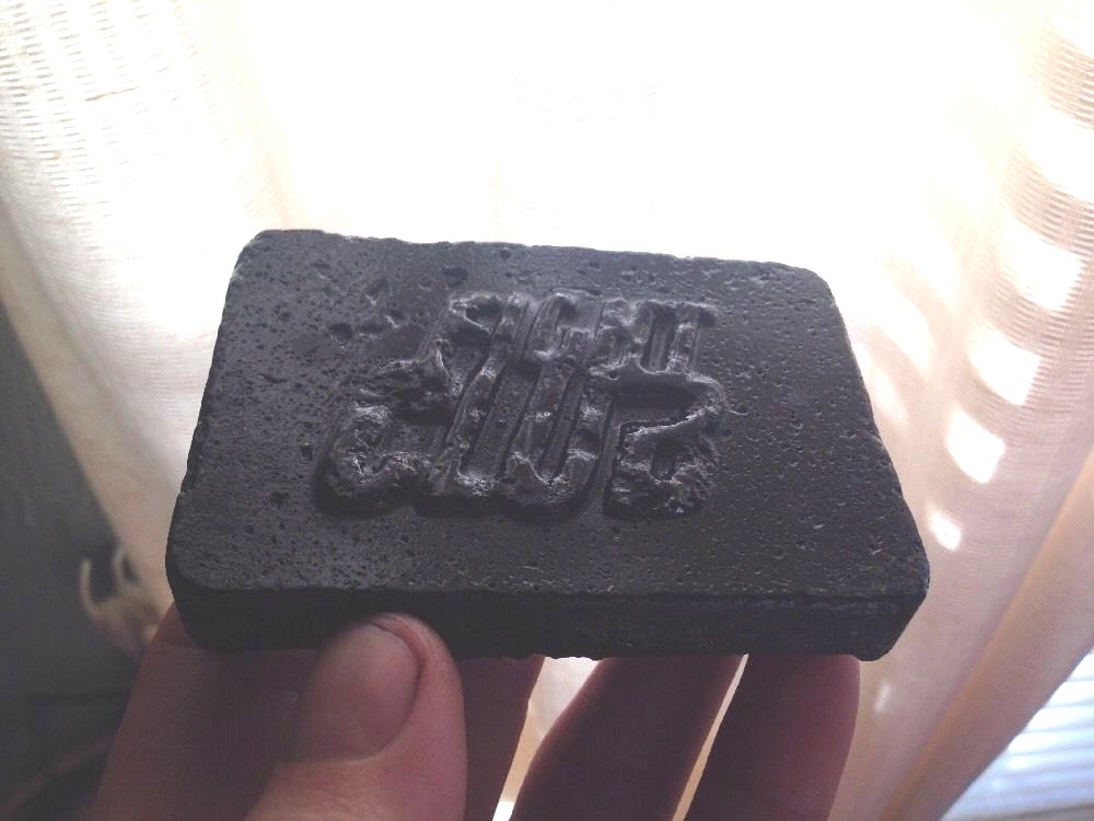 Hafting Pine Pitch Ball One Ounce