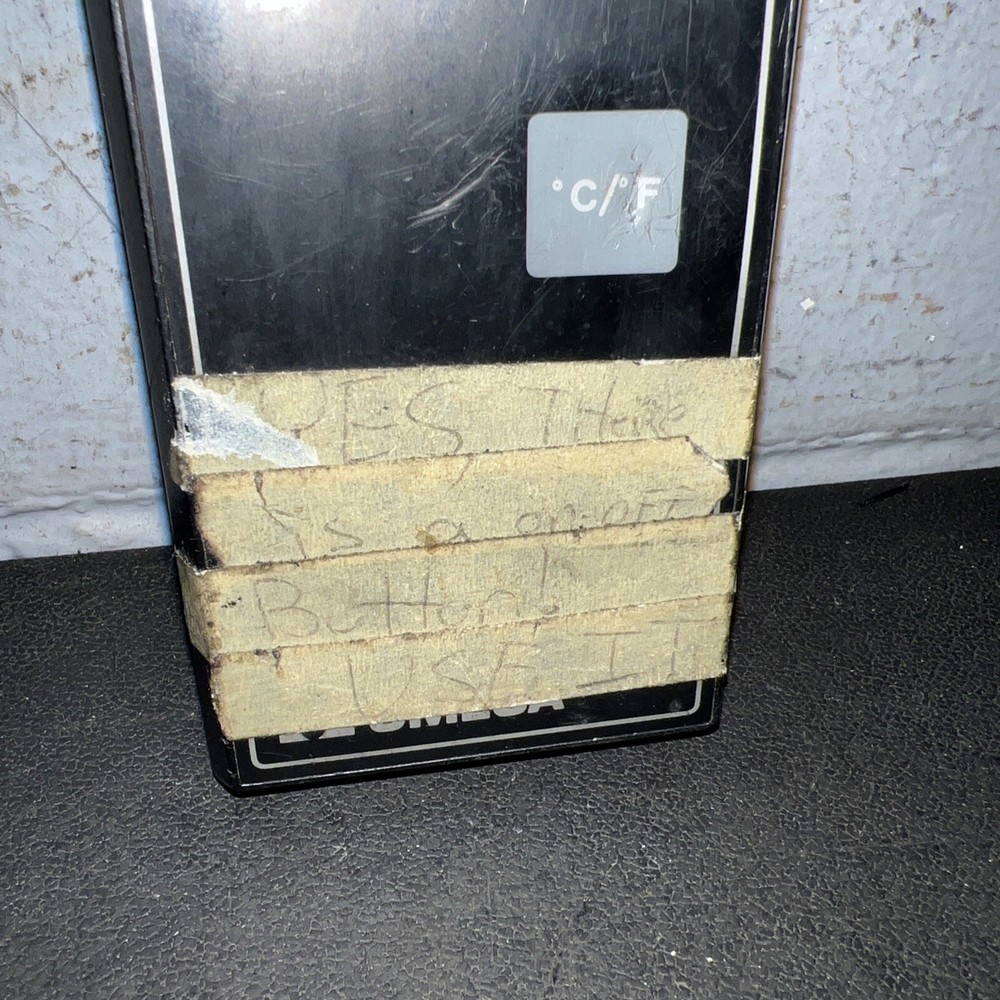 Omega Model HH-71 TH J Microcomputer Thermometer (No thermistor)