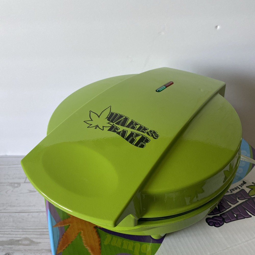 Wake and bake Waffle Maker Brand New