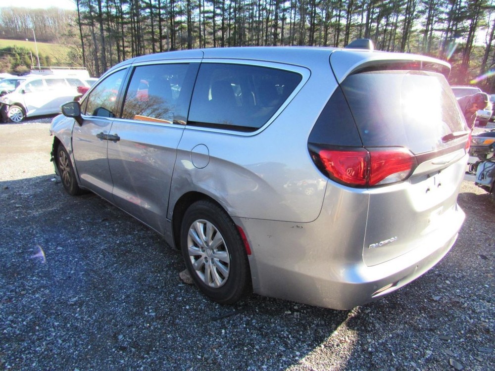 PACIFICA 2018 Glove Box 1015040