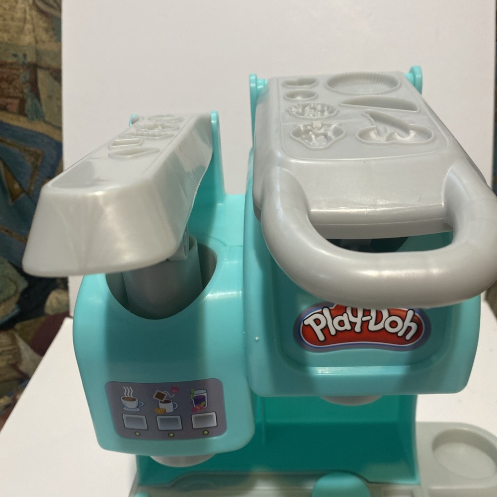 Play-Doh Cafe Kitchen Creation