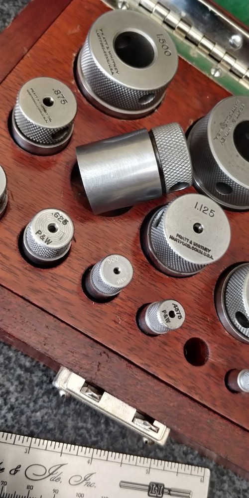 PRATT & WHITNEY Round Plug Gage Block set MASTER SET