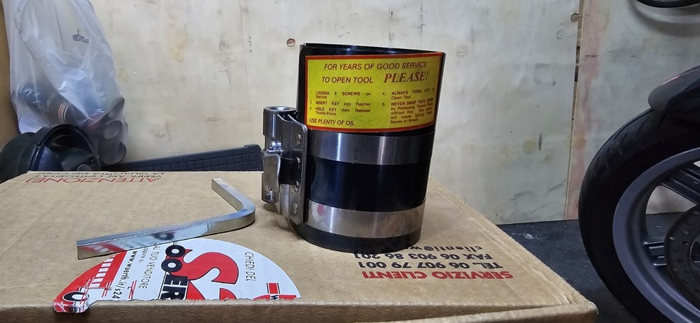 Würth Universal Tool for Elastic Piston Bands