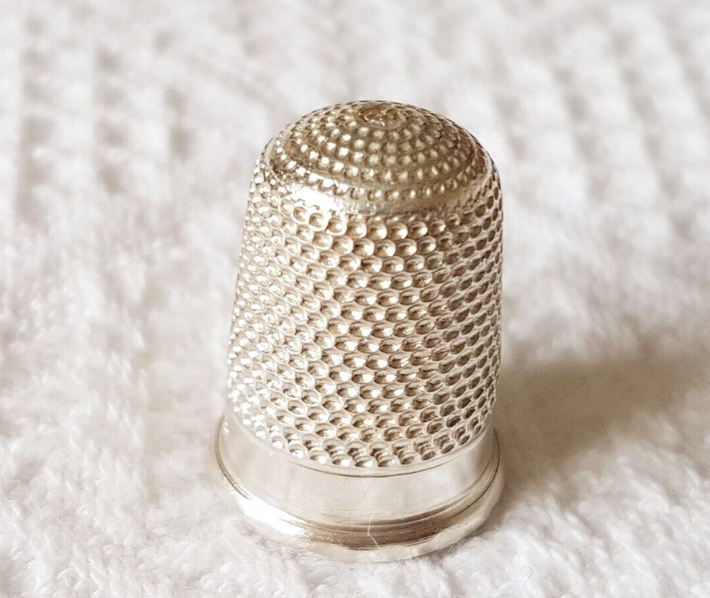 THIMBLE ~ 1914 ~Dimple Pattern ~ Hallmarked Sterling Silver (Chester)