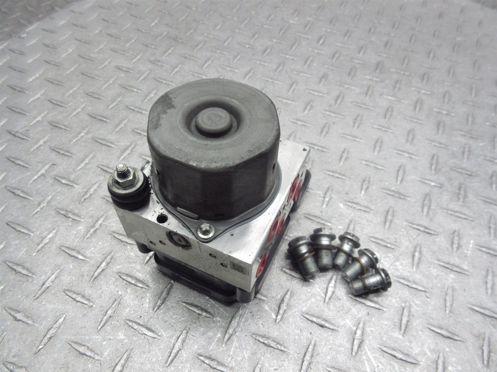 2015 Harley Ultra Classic Low FLHTCUL ABS Pump Brake Module Control Unit OEM