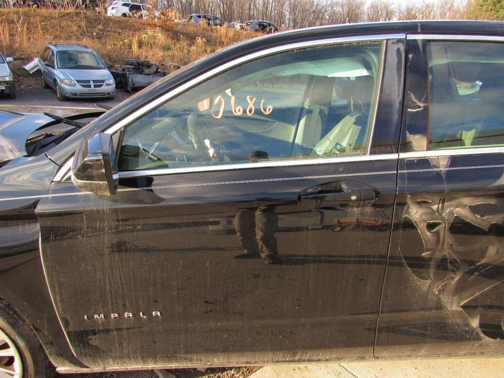 IMPALA 2018 Glove Box 1012372