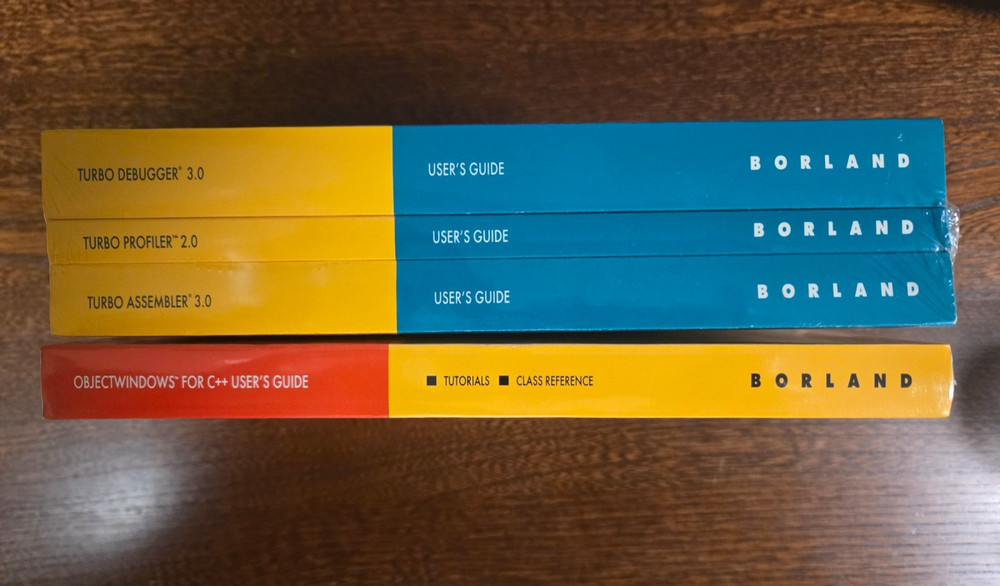 Borland C++ & Application Frameworks 3.1 for Windows and DOS w/ supporting apps