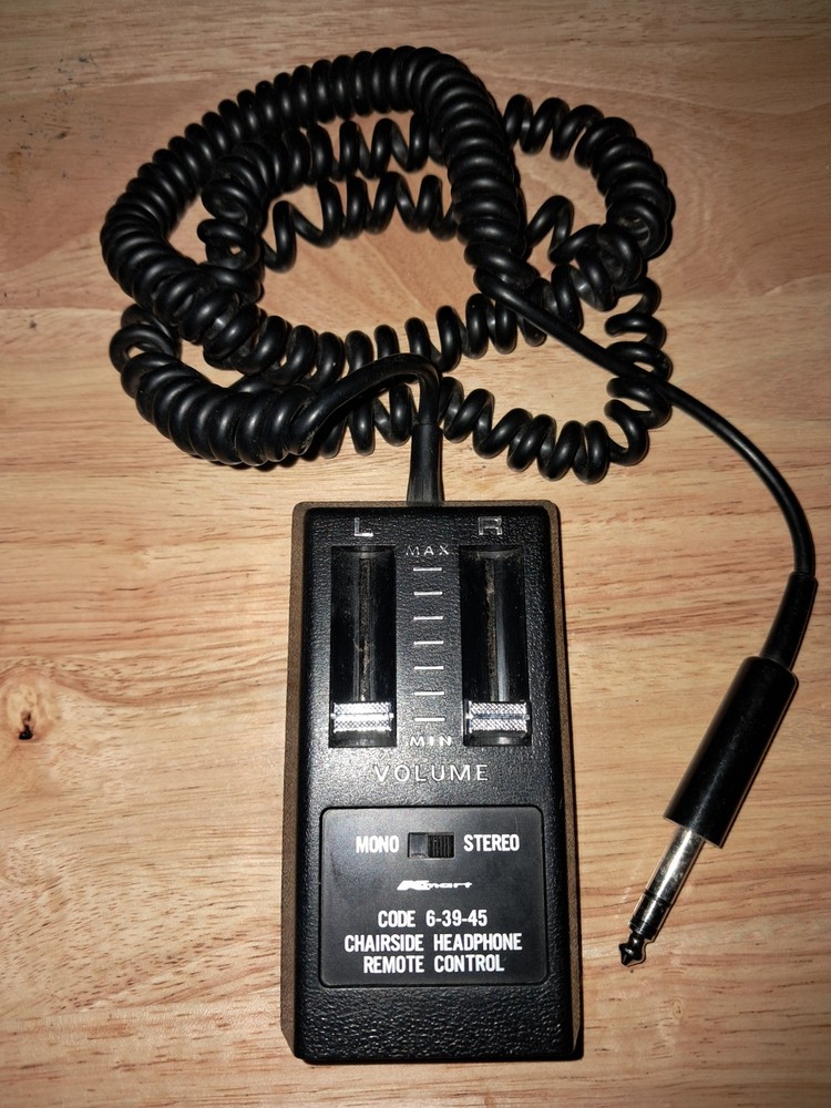 Kmart Code 6-39-45 Chairside Headphone Mono/Stereo Remote Control / Untested