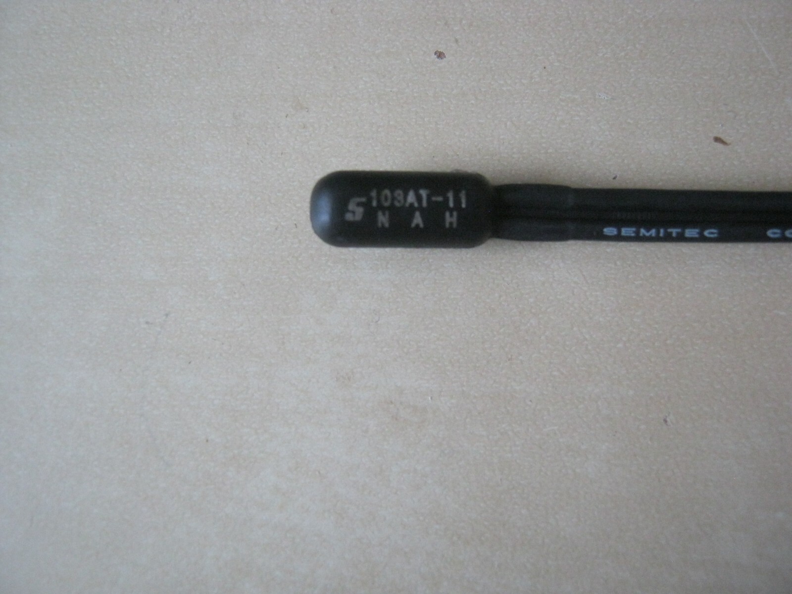 NEW QTY 10 Semitec 103AT-11 NTC 10K ohm thermistor Habco G022045